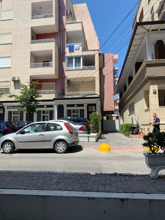 Royal Apartament Dıraç Dış mekan fotoğraf