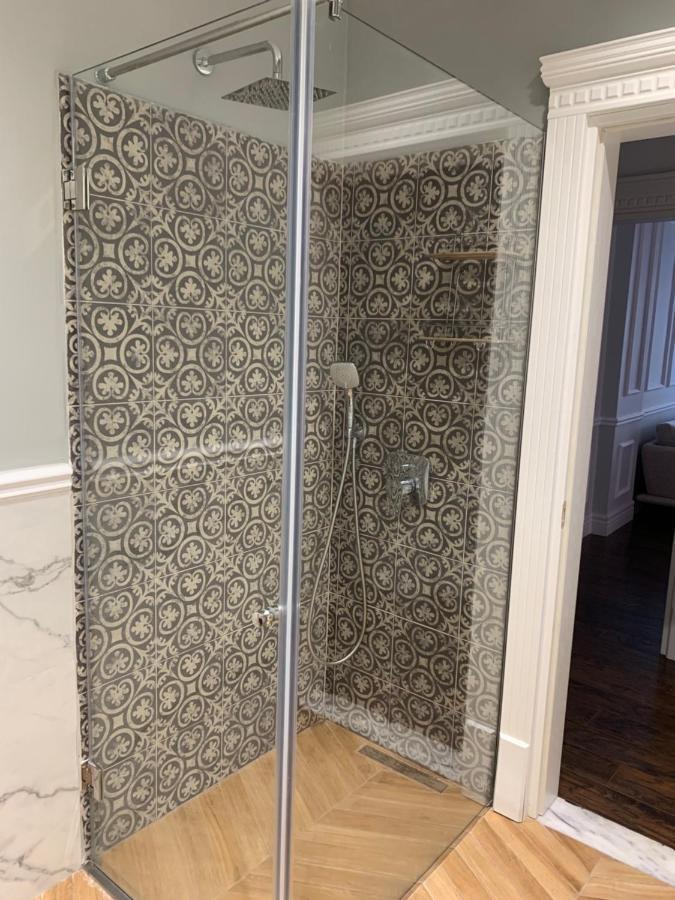 Royal Apartament Dıraç Dış mekan fotoğraf